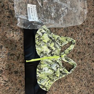 Fabletics sports bra Ella high support zip front xl brand new never worn